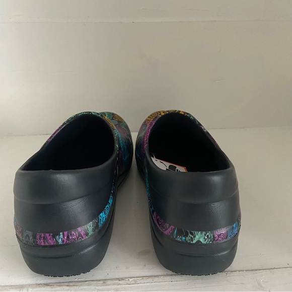 Crocs Neria Pro II Floral Paisley Dual Comfort Mules Clogs Multicolor Women US7 - Picture 4 of 13